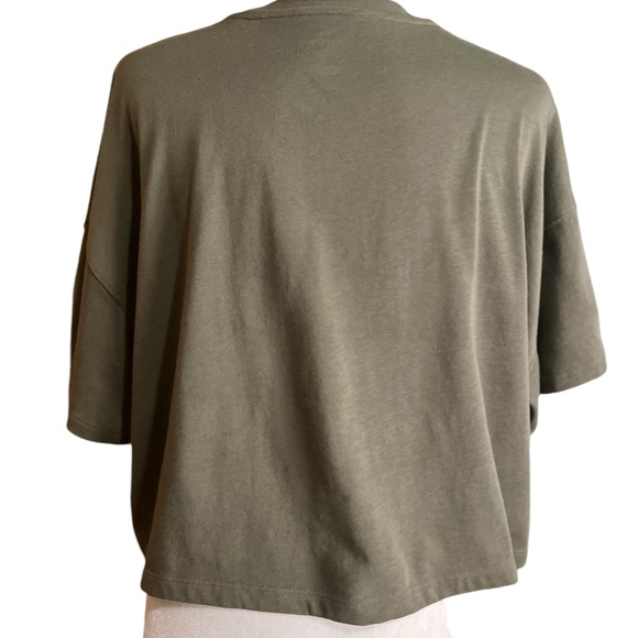 Under Armour loose fitting crop top - Picture 4 of 13